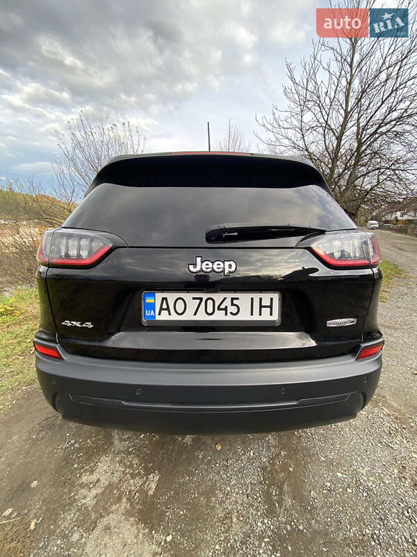 Позашляховик / Кросовер Jeep Cherokee 2020 в Воловцю