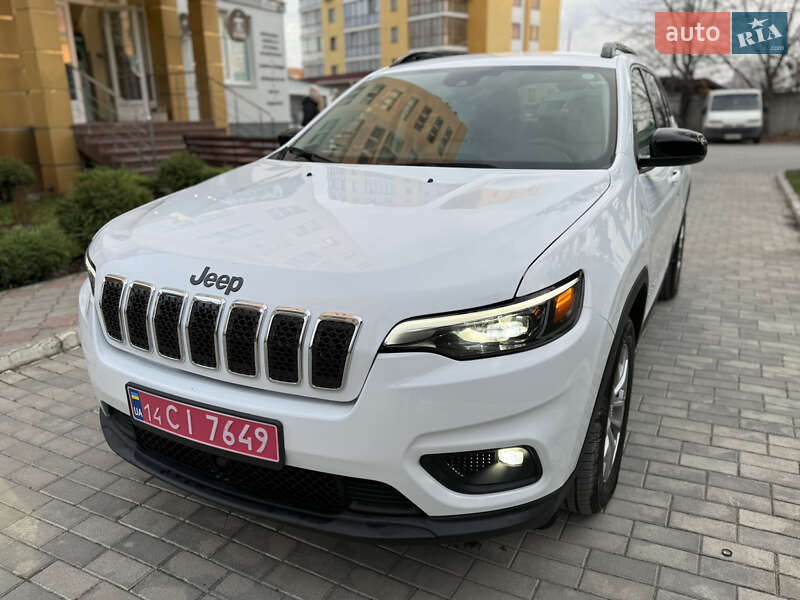 Внедорожник / Кроссовер Jeep Cherokee 2023 в Каменец-Подольском
