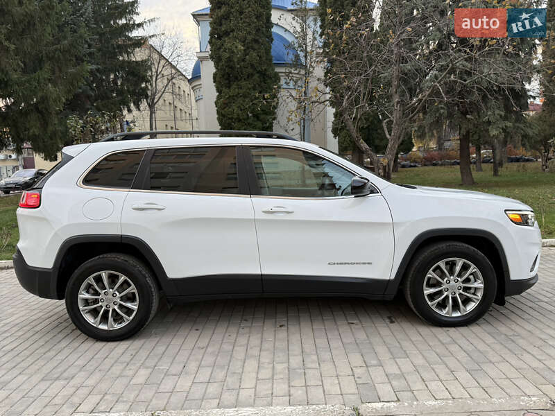 Внедорожник / Кроссовер Jeep Cherokee 2023 в Каменец-Подольском