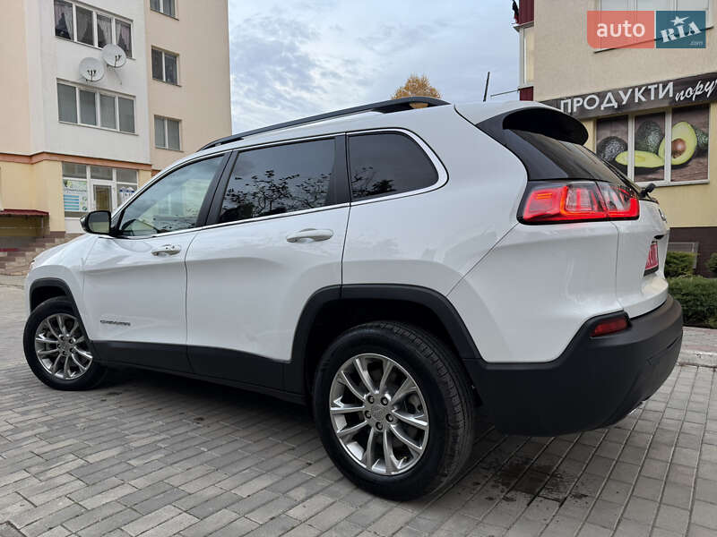 Внедорожник / Кроссовер Jeep Cherokee 2023 в Каменец-Подольском