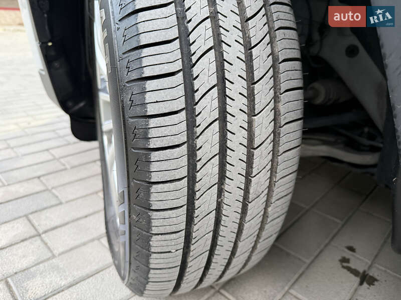 Внедорожник / Кроссовер Jeep Cherokee 2023 в Каменец-Подольском