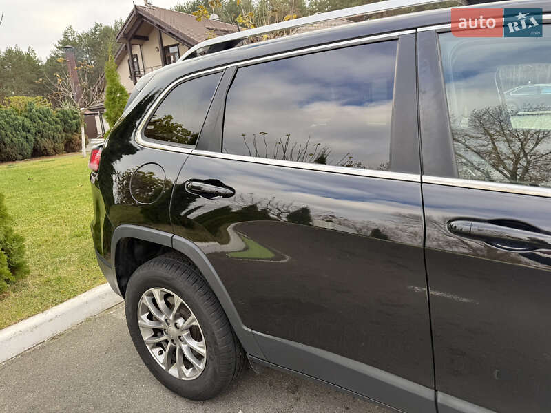 Внедорожник / Кроссовер Jeep Cherokee 2018 в Киеве