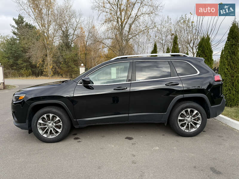 Внедорожник / Кроссовер Jeep Cherokee 2018 в Киеве