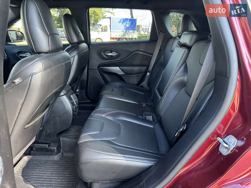 Внедорожник / Кроссовер Jeep Cherokee 2019 в Полтаве фото 21 Внедорожник / Кроссовер Jeep Cherokee 2019 в Полтаве