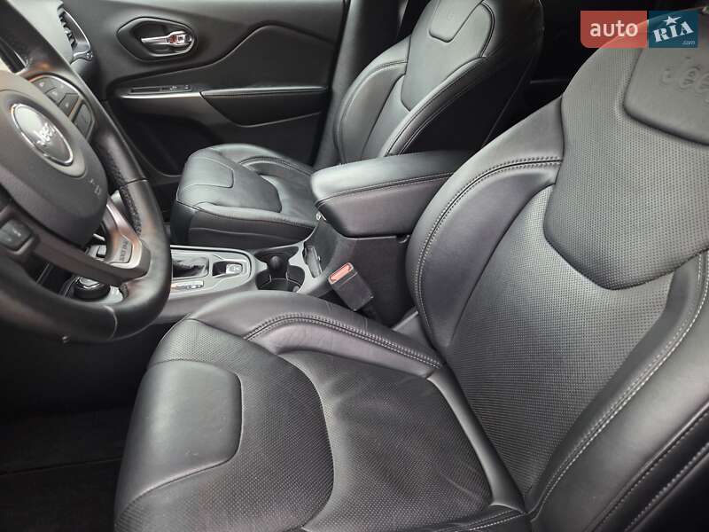Позашляховик / Кросовер Jeep Cherokee 2021 в Києві фото 14 Позашляховик / Кросовер Jeep Cherokee 2021 в Києві