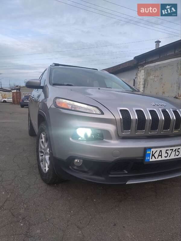 Внедорожник / Кроссовер Jeep Cherokee 2015 в Киеве фото 20 Внедорожник / Кроссовер Jeep Cherokee 2015 в Киеве