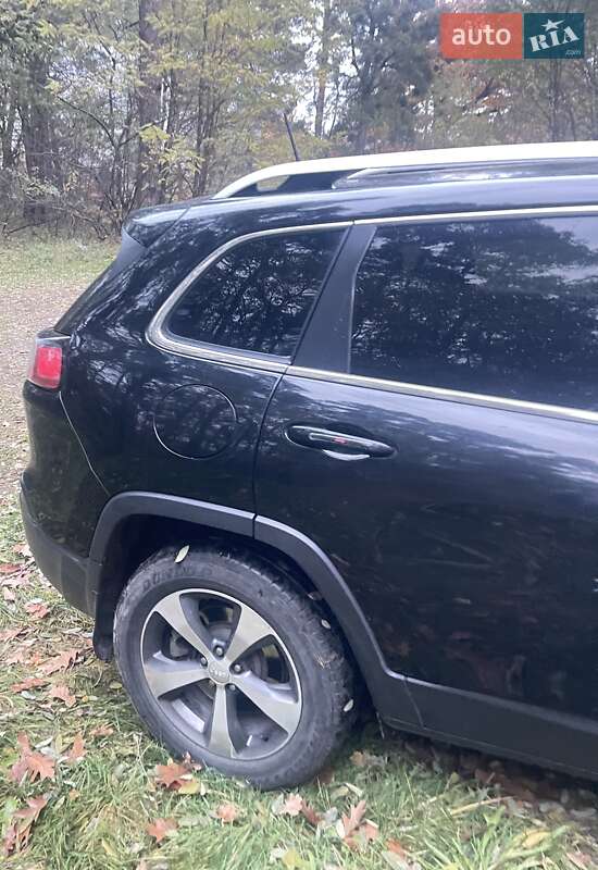 Внедорожник / Кроссовер Jeep Cherokee 2019 в Бродах