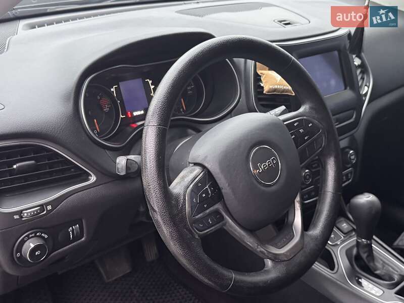 Внедорожник / Кроссовер Jeep Cherokee 2018 в Киеве
