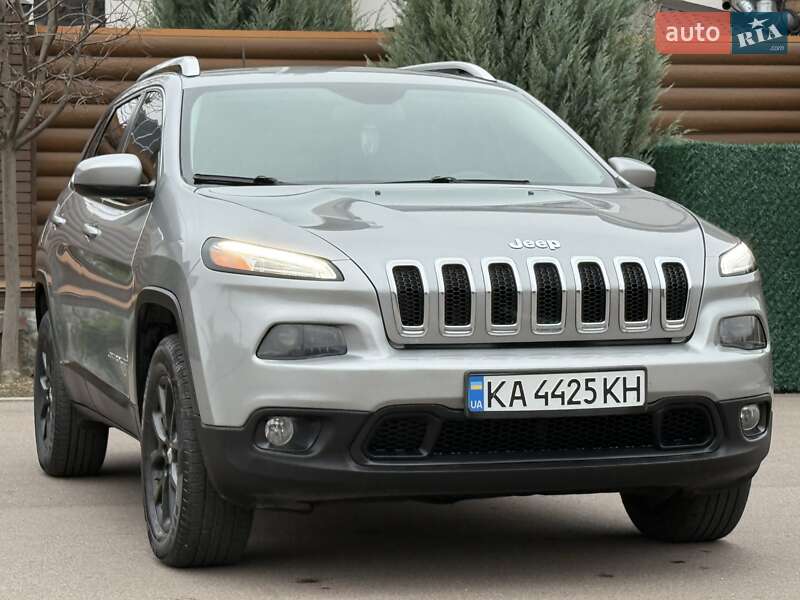 Внедорожник / Кроссовер Jeep Cherokee 2016 в Борисполе