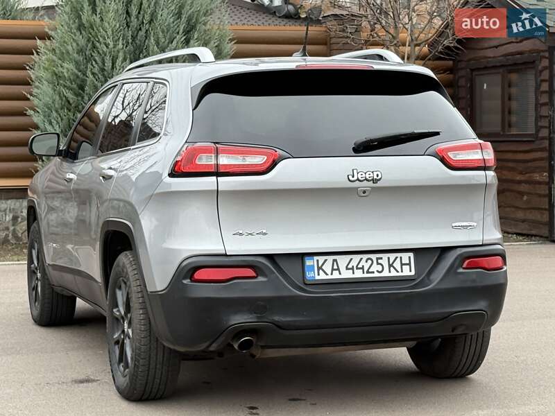 Внедорожник / Кроссовер Jeep Cherokee 2016 в Борисполе
