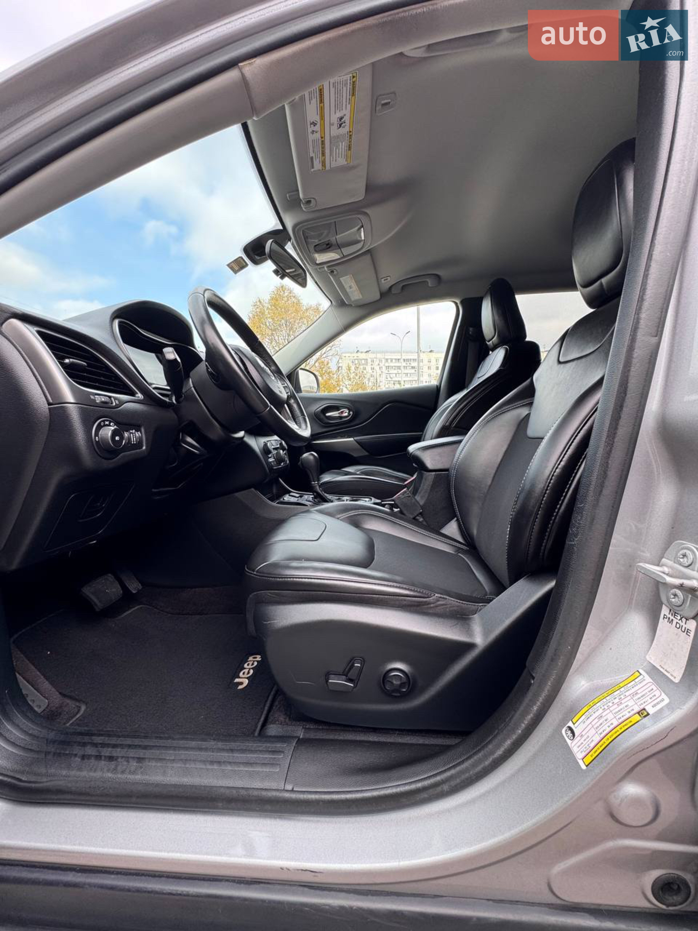 2019 Jeep Cherokee - мініатюра 12
