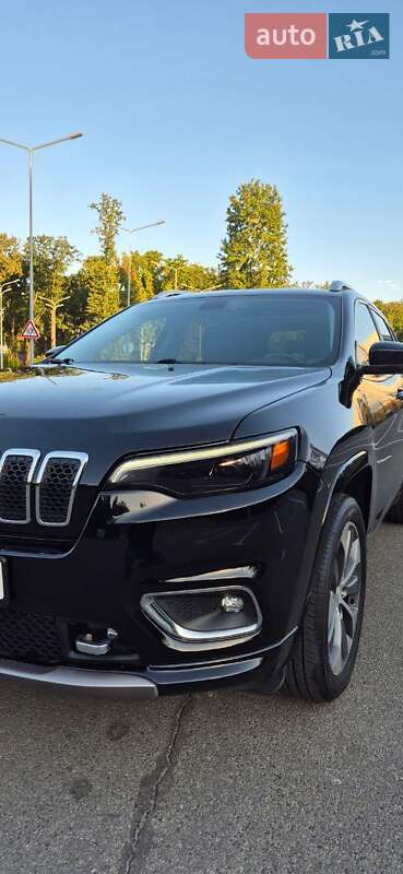 Внедорожник / Кроссовер Jeep Cherokee 2018 в Киеве