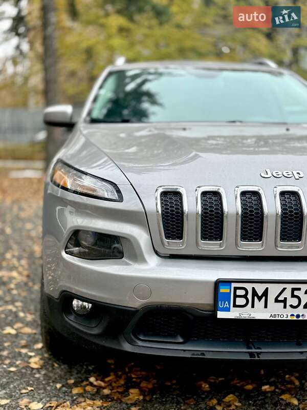 Внедорожник / Кроссовер Jeep Cherokee 2017 в Харькове