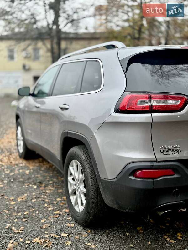 Внедорожник / Кроссовер Jeep Cherokee 2017 в Харькове