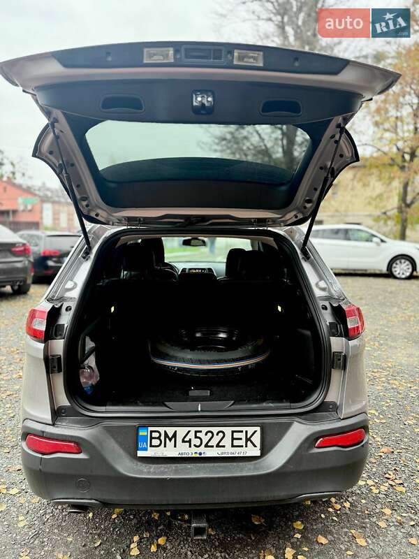 Внедорожник / Кроссовер Jeep Cherokee 2017 в Харькове