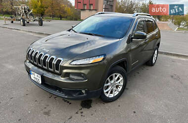 Внедорожник / Кроссовер Jeep Cherokee 2015 в Кривом Роге