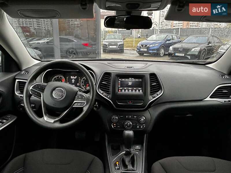 Внедорожник / Кроссовер Jeep Cherokee 2020 в Киеве