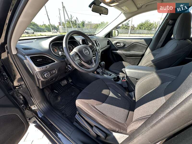 Внедорожник / Кроссовер Jeep Cherokee 2018 в Житомире фото 18 Внедорожник / Кроссовер Jeep Cherokee 2018 в Житомире