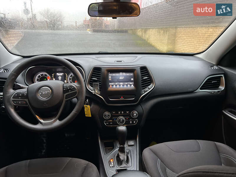 Внедорожник / Кроссовер Jeep Cherokee 2020 в Бердичеве