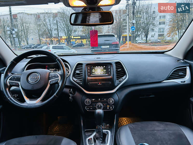 Внедорожник / Кроссовер Jeep Cherokee 2015 в Луцке фото 15 Внедорожник / Кроссовер Jeep Cherokee 2015 в Луцке