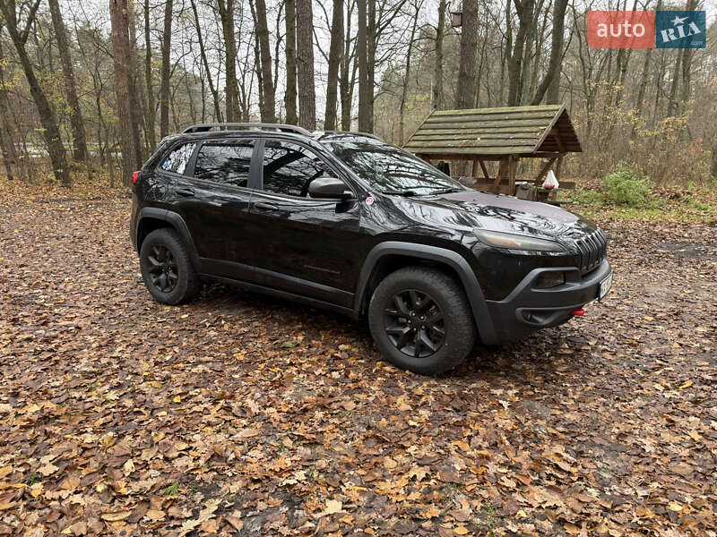 Внедорожник / Кроссовер Jeep Cherokee 2016 в Киеве фото 5 Внедорожник / Кроссовер Jeep Cherokee 2016 в Киеве