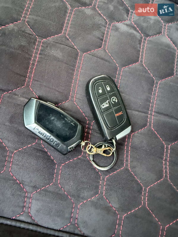 Внедорожник / Кроссовер Jeep Cherokee 2016 в Киеве фото 22 Внедорожник / Кроссовер Jeep Cherokee 2016 в Киеве