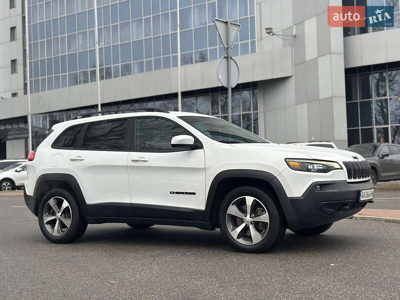 Позашляховик / Кросовер Jeep Cherokee 2020 в Києві