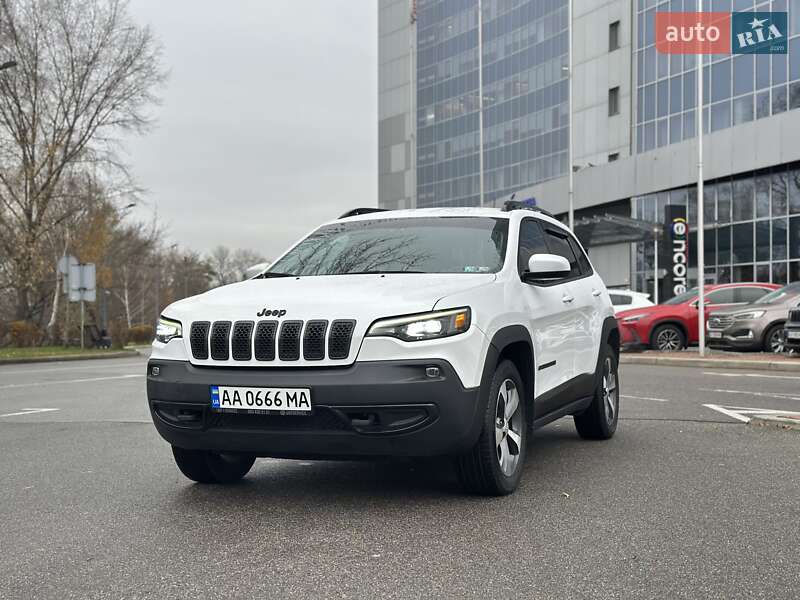 Позашляховик / Кросовер Jeep Cherokee 2020 в Києві