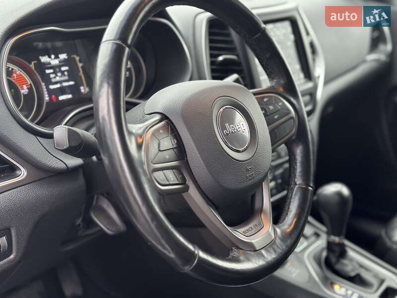 Позашляховик / Кросовер Jeep Cherokee 2020 в Києві