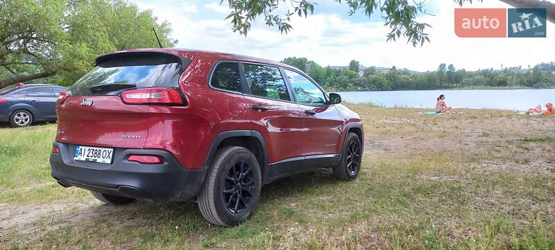 Позашляховик / Кросовер Jeep Cherokee 2014 в Києві