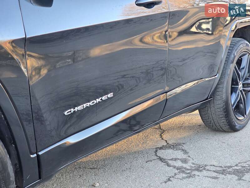 Позашляховик / Кросовер Jeep Cherokee 2015 в Рівному фото 22 Позашляховик / Кросовер Jeep Cherokee 2015 в Рівному