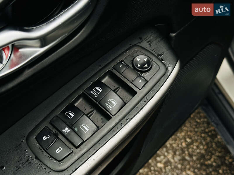 Позашляховик / Кросовер Jeep Cherokee 2020 в Харкові