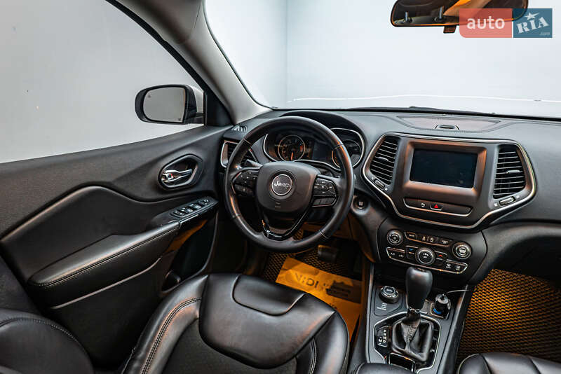 Внедорожник / Кроссовер Jeep Cherokee 2019 в Киеве фото 11 Внедорожник / Кроссовер Jeep Cherokee 2019 в Киеве