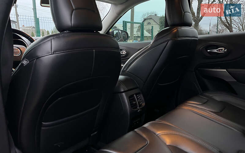 Позашляховик / Кросовер Jeep Cherokee 2019 в Коломиї