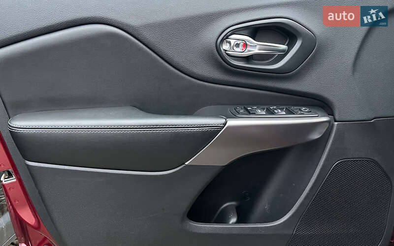 Позашляховик / Кросовер Jeep Cherokee 2019 в Коломиї