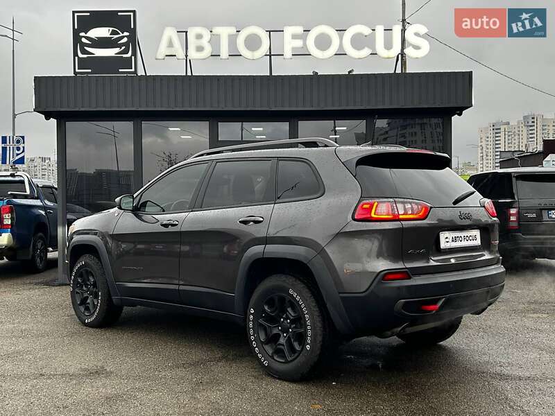 Внедорожник / Кроссовер Jeep Cherokee 2018 в Киеве