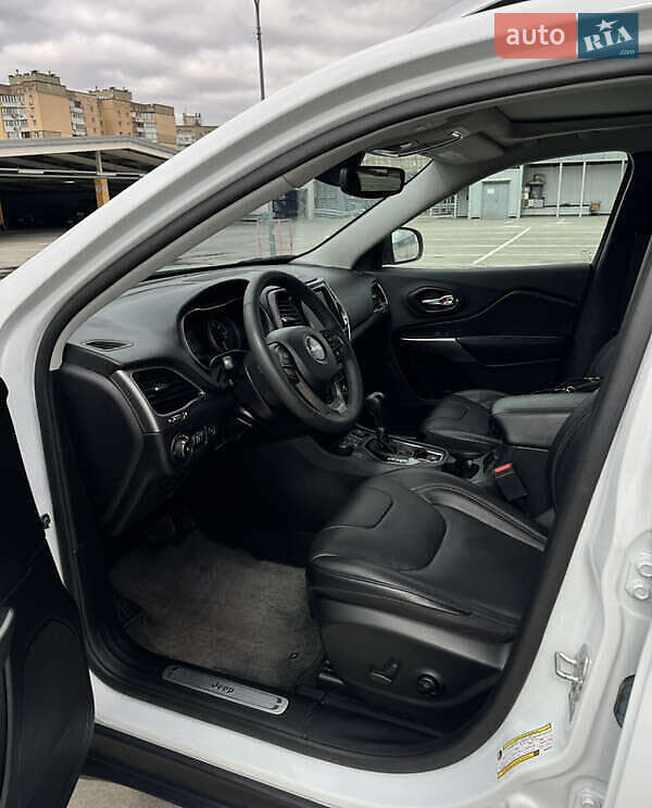 Позашляховик / Кросовер Jeep Cherokee 2021 в Києві фото 18 Позашляховик / Кросовер Jeep Cherokee 2021 в Києві