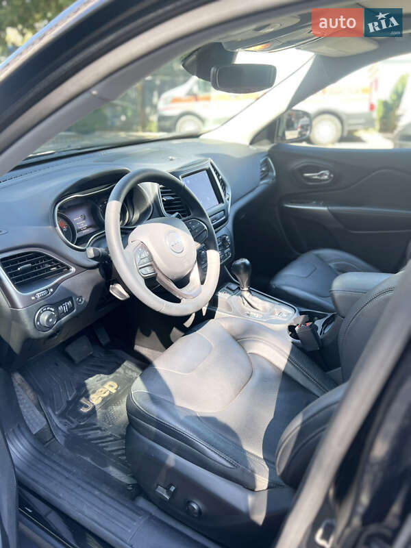 Внедорожник / Кроссовер Jeep Cherokee 2021 в Одессе фото 16 Внедорожник / Кроссовер Jeep Cherokee 2021 в Одессе