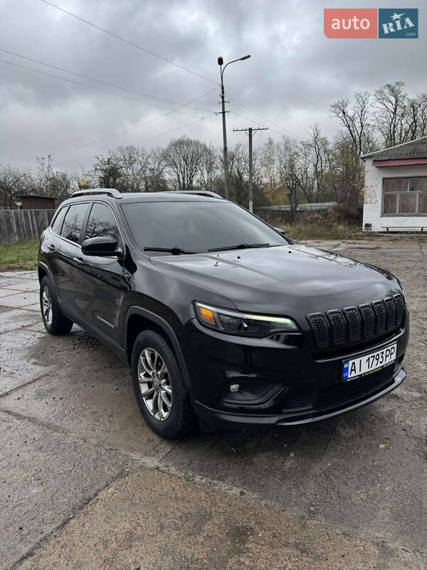 Внедорожник / Кроссовер Jeep Cherokee 2018 в Киеве