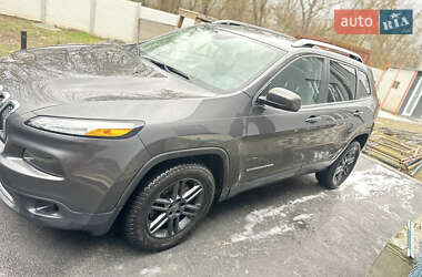 Внедорожник / Кроссовер Jeep Cherokee 2016 в Киеве