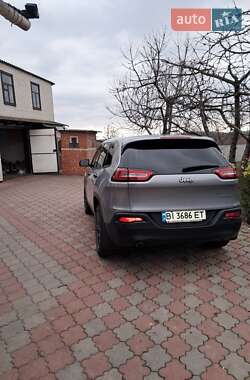 Позашляховик / Кросовер Jeep Cherokee 2014 в Миргороді