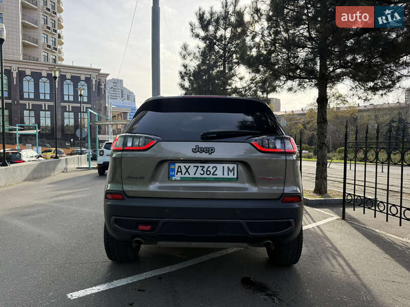 Внедорожник / Кроссовер Jeep Cherokee 2020 в Одессе