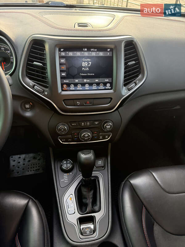 Внедорожник / Кроссовер Jeep Cherokee 2020 в Одессе