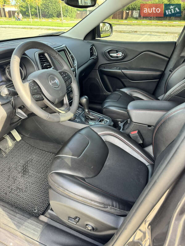 Внедорожник / Кроссовер Jeep Cherokee 2021 в Киеве фото 19 Внедорожник / Кроссовер Jeep Cherokee 2021 в Киеве