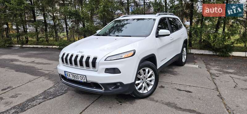 Внедорожник / Кроссовер Jeep Cherokee 2015 в Харькове