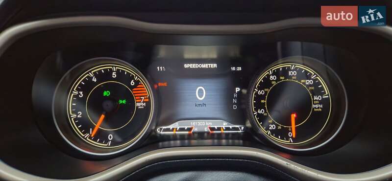 Внедорожник / Кроссовер Jeep Cherokee 2015 в Харькове