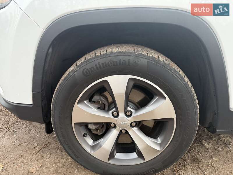 Позашляховик / Кросовер Jeep Cherokee 2020 в Чернігові фото 10 Позашляховик / Кросовер Jeep Cherokee 2020 в Чернігові