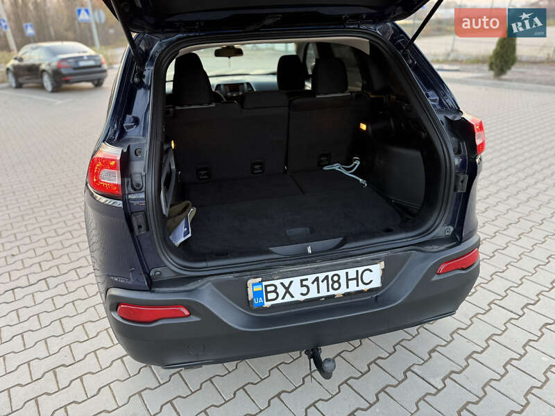 Внедорожник / Кроссовер Jeep Cherokee 2014 в Хмельницком фото 47 Внедорожник / Кроссовер Jeep Cherokee 2014 в Хмельницком