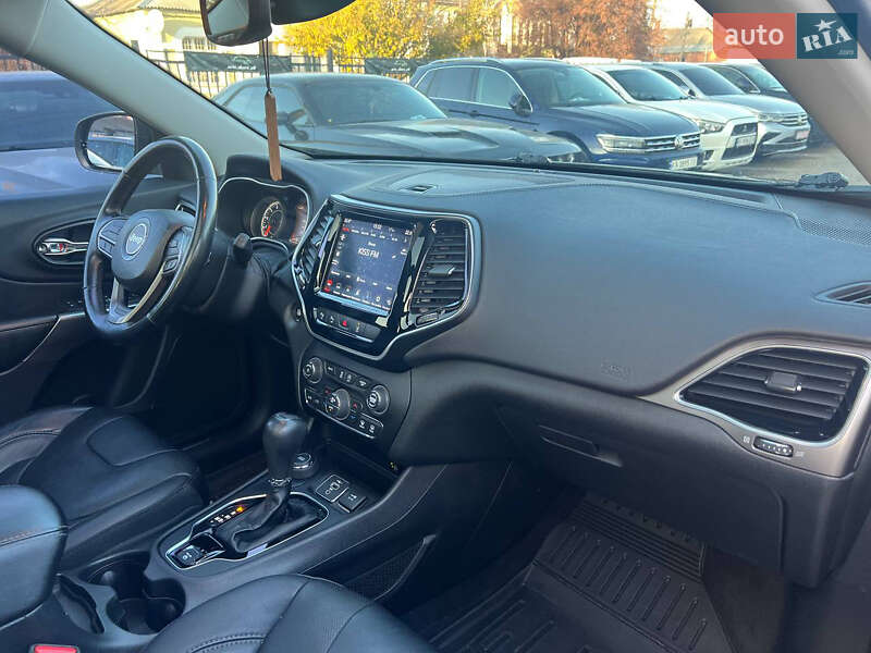 Внедорожник / Кроссовер Jeep Cherokee 2020 в Полтаве