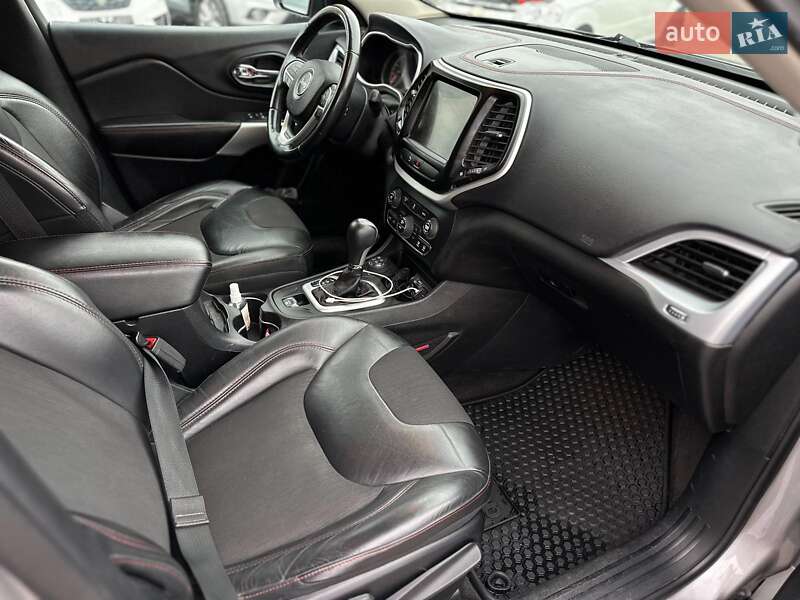 Внедорожник / Кроссовер Jeep Cherokee 2018 в Виннице фото 23 Внедорожник / Кроссовер Jeep Cherokee 2018 в Виннице
